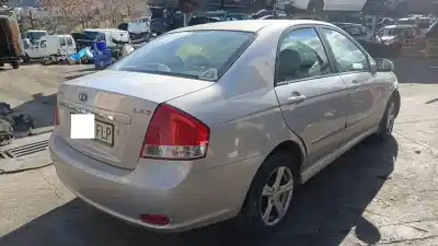 Veículo de Sucata kia cerato 1.6 crdi 84.6 kw do ano 2007 alimentado d4fb