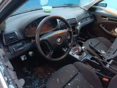 Veículo de Sucata bmw serie 3 berlina (e46) 320i do ano 2001 alimentado 226s1