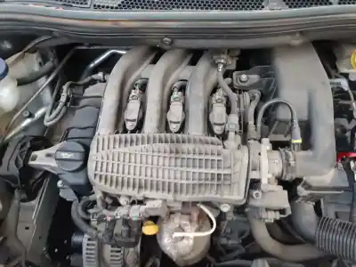 Sloopvoertuig peugeot 208 active 81 cv / 60 kw van het jaar 2014 aangedreven hm01