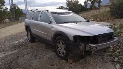 Scrapping Vehicle VOLVO XC70 D5 AWD Momentum of the year 2005 powered D5244T