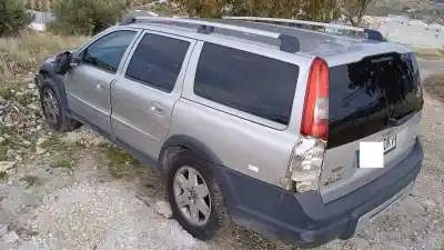 Veículo de Sucata volvo xc70 d5 awd momentum do ano 2005 alimentado d5244t