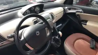 Veículo de Sucata lancia ypsilon (101) 1.4 16v oro (10.2006->) do ano 2007 alimentado 843a1000