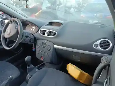 Scrapping Vehicle renault clio iii confort expression of the year 2007 powered k9k 766