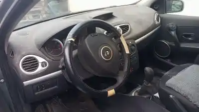 Veículo de Sucata renault clio iii emotion do ano 2008 alimentado k9k766