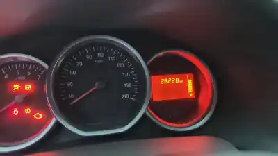 Veículo de Sucata dacia sandero laureate do ano 2019 alimentado b4d 411