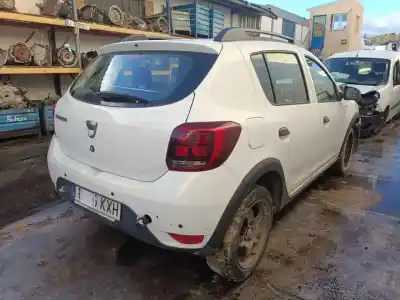 Veículo de Sucata dacia sandero laureate do ano 2019 alimentado b4d 411