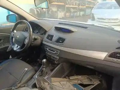 Veículo de Sucata renault fluence dynamique do ano 2012 alimentado k9k 836