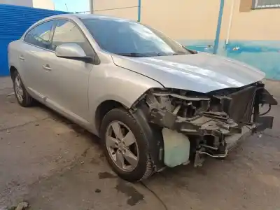 Veículo de Sucata renault fluence dynamique do ano 2012 alimentado k9k 836