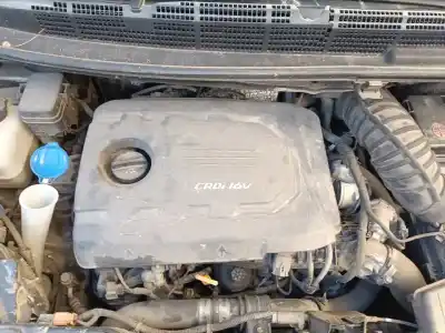 Veículo de Sucata kia carens ( ) business do ano 2017 alimentado d4fd