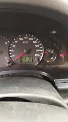 Veículo de Sucata ford tourneo connect (tc7) kombi b. corta (2006->) do ano 2008 alimentado rwpa