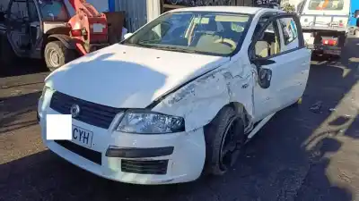 Veículo de Sucata fiat stilo (192) 1.9 jtd cat do ano 2004 alimentado 192a1000