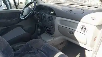 Scrapping Vehicle renault scenic (ja..) 1.6 16v authentique (ja0b/11) of the year 2001 powered k4m 708