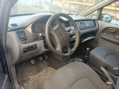 Scrapping Vehicle hyundai trajet (fo) 2.0 crdi gls of the year 2003 powered d4ea