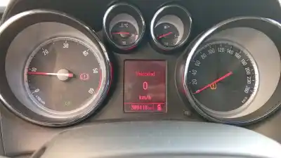 Здавання транспортного засобу opel astra j lim. excellence року 2015 потужний a17dts