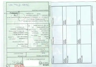 Veículo de Sucata AIXAM MINIVAN 500-4 4KW do ano 2006 alimentado D/KUBOTA7Z402