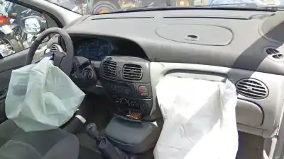 Hurda Aracı renault megane scénic (ja0/1_) 1.6 16v (ja0b ja04 ja11 ja00) yılın 2002 güçlü k4m 700