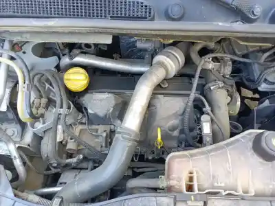 Veicolo di demolizione RENAULT KANGOO (F/KC0)  dell'anno 2009 alimentato K9K 802