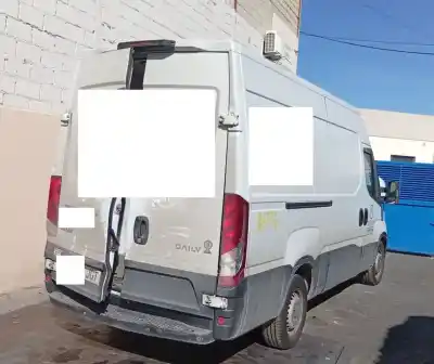 Здавання транспортного засобу iveco daily furgón fg h2 33 s ... v batalla 3520 року 2015 потужний f1afl411b*a