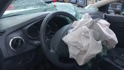 Veículo de Sucata dacia sandero ambiance do ano 2016 alimentado k9k 626