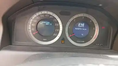 Scrapping Vehicle volvo xc60 momentum drive of the year 2010 powered d5204t4