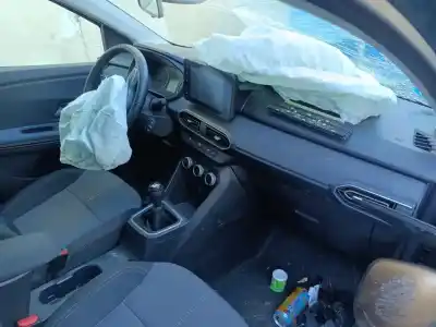 Scrapping Vehicle dacia jogger extreme go 100 cv / 74 kw of the year 2024 powered h4df4