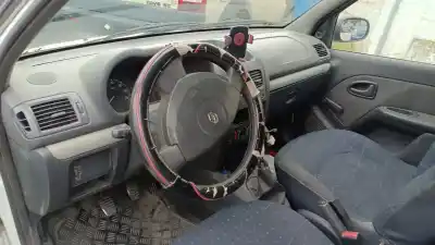 Здавання транспортного засобу renault clio ii fase ii (b/cb0) campus року 2007 потужний k9k 716