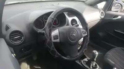 Veicolo di demolizione opel corsa d cosmo dell'anno 2011 alimentato z13dtj