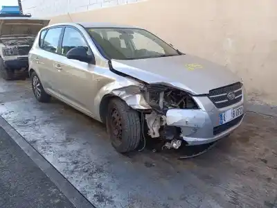 Verschrottungsfahrzeug kia cee´d drive des jahres 2008 angetrieben d4fb-l