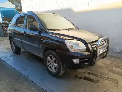 Scrapping Vehicle kia sportage active 4x4 of the year 2006 powered d4ea-v