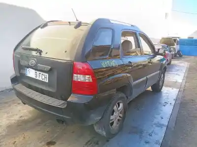 Scrapping Vehicle kia sportage active 4x4 of the year 2006 powered d4ea-v