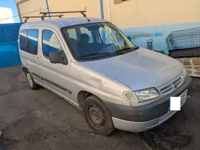 Véhicule à la ferraille CITROEN BERLINGO  de l'année 2002 alimenté WJZ