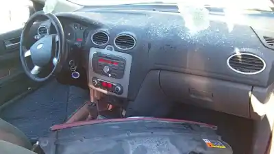 Veículo de Sucata ford focus berlina (cap) ghia do ano 2008 alimentado kkda