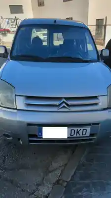 Vehicul casat citroen berlingo 2.0 hdi sx plus familiar al anului 2005 alimentat rhy