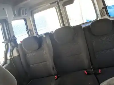 Vehicul casat citroen berlingo 2.0 hdi sx plus familiar al anului 2005 alimentat rhy