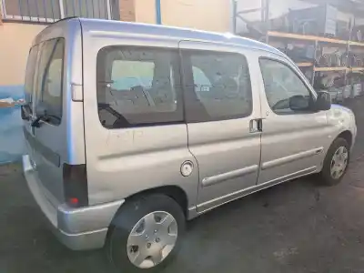 Vehicul casat citroen berlingo 2.0 hdi sx plus familiar al anului 2005 alimentat rhy