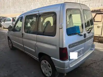 Vehicul casat citroen berlingo 2.0 hdi sx plus familiar al anului 2005 alimentat rhy