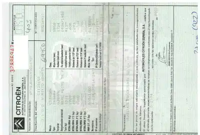 Vehicul casat citroen berlingo 2.0 hdi sx plus familiar al anului 2005 alimentat rhy