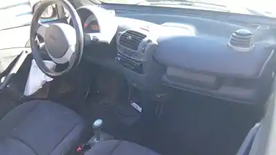 Véhicule à la ferraille smart cabrio básico 54 cv / 40 kw de l'année 2005 alimenté 160920