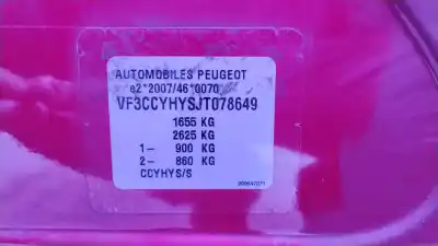 Sloopvoertuig peugeot 208 signature van het jaar 2018 aangedreven yh01