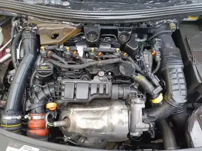 Sloopvoertuig peugeot 208 signature van het jaar 2018 aangedreven yh01