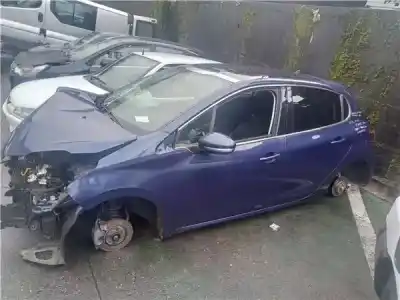 Veículo de Sucata peugeot 208 1.6 hdi do ano 2014 alimentado 9h06