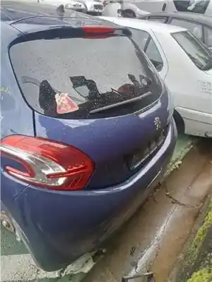 Veículo de Sucata peugeot 208 1.6 hdi do ano 2014 alimentado 9h06