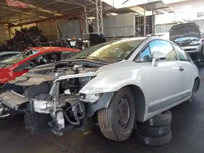 Veículo de Sucata citroen c4 i (lc_) 1.4 16v do ano 2005 alimentado kfu (et3j4)