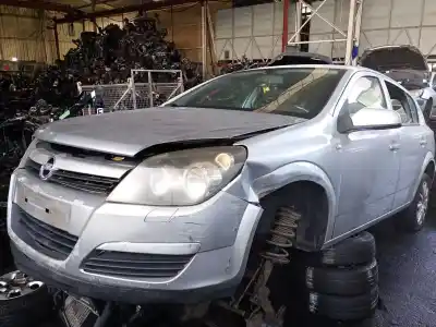 Véhicule à la ferraille OPEL ASTRA H (A04) 1.7 CDTI (L48) de l'année 2004 alimenté 00