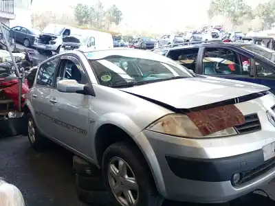 Sloopvoertuig renault megane ii (bm0/1_, cm0/1_) 1.9 dci van het jaar 2006 aangedreven f9q e8