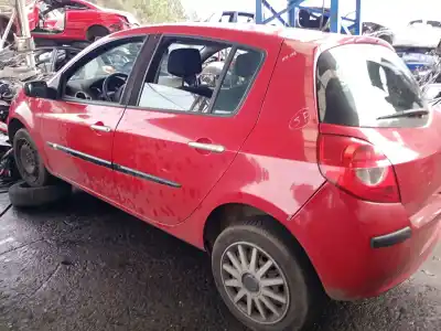Veículo de Sucata renault clio iii 1.5 dci diesel do ano 2007 alimentado k9k t7