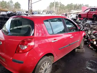 Veículo de Sucata renault clio iii 1.5 dci diesel do ano 2007 alimentado k9k t7