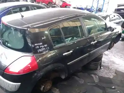 Scrapping Vehicle renault megane ii (bm0/1_, cm0/1_) 1.9 dci of the year 2005 powered f9q b8