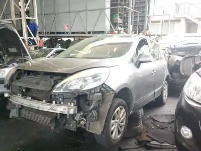 Scrapping Vehicle renault scénic iii (jz0/1_) 1.6 dci (jz00, jz12) of the year 2012 powered r9m 402,r9m 404,r9m 414