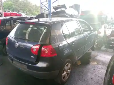 Veículo de Sucata volkswagen golf v (1k1) 1.9 tdi do ano 2006 alimentado bxe